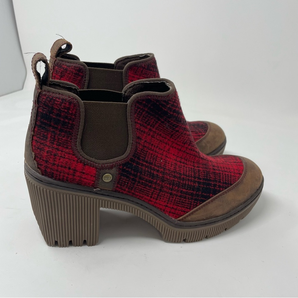 CAT Caterpillar Red Plaid Ankle Booties Size 8 - Picture 5 of 9